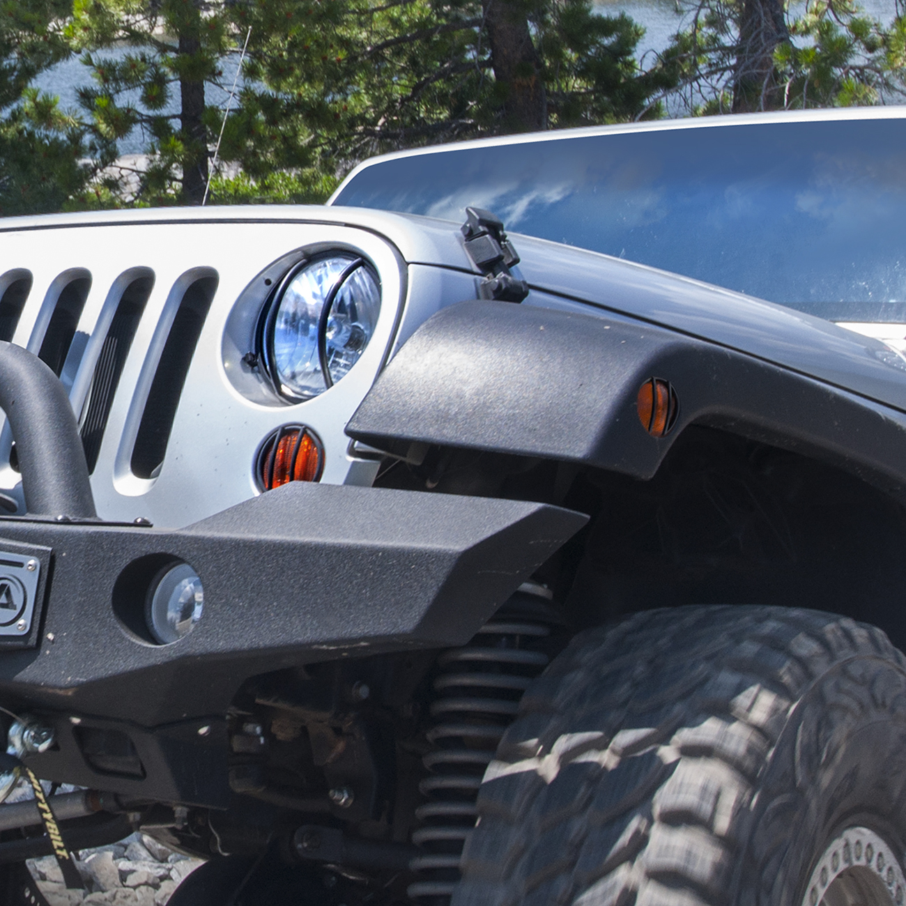 Complete Euro Headlight Guard 07-18 Wrangler JK Black Smittybilt